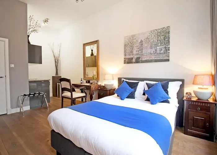 New Monumental Garden View Guest house